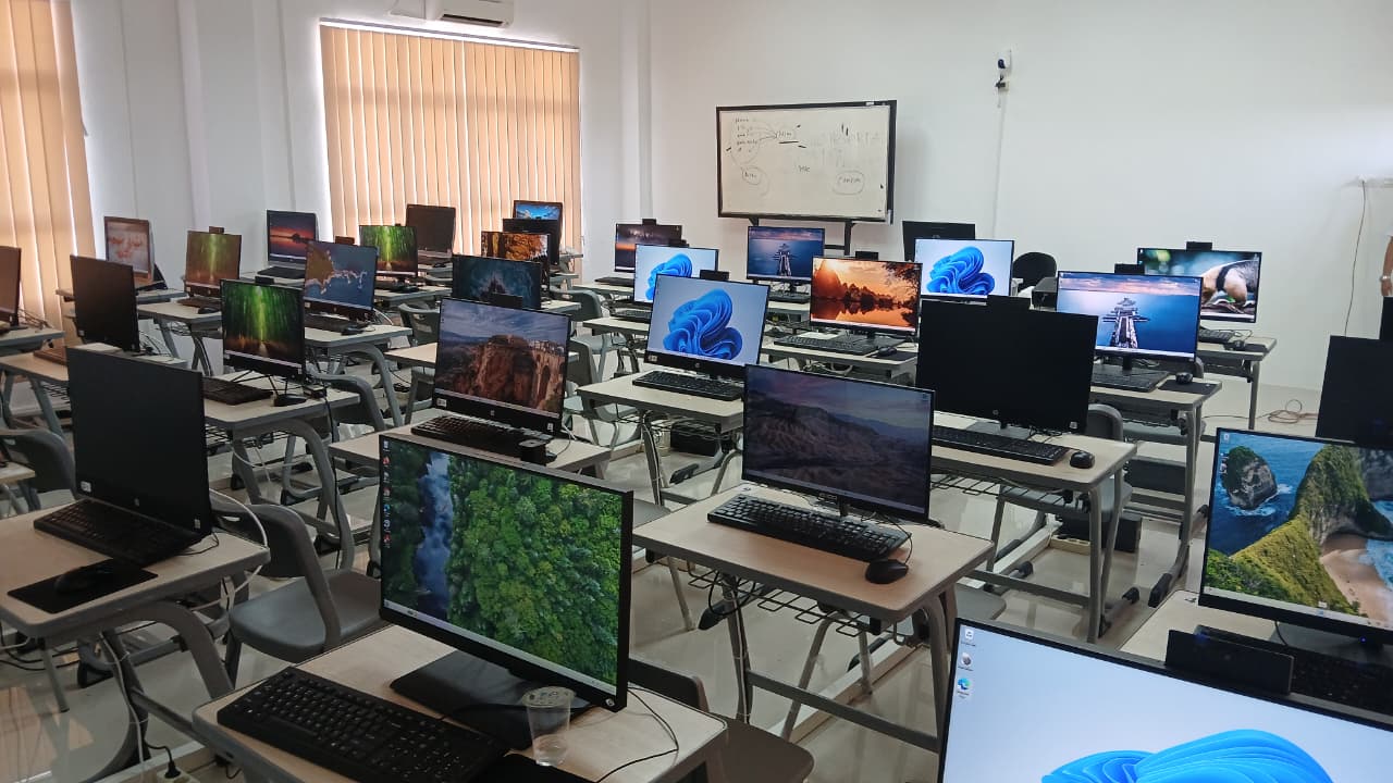 Kelas Lab Rekayasa Perangkat Lunak